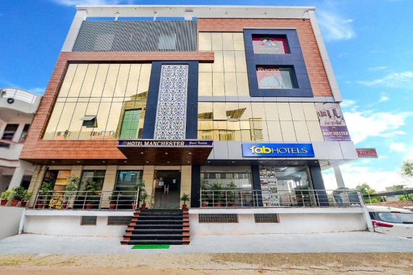 FabHotel Manchester Grand